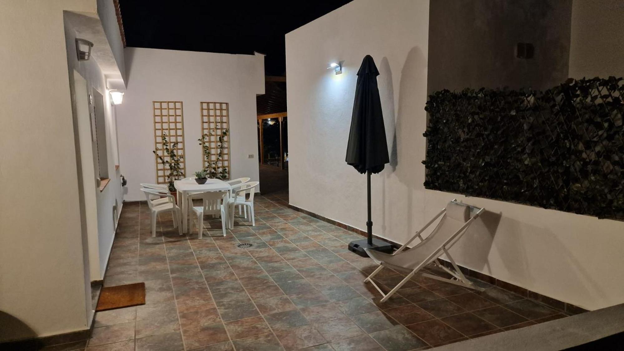2 Bedroom Apartments Los Cristianos Beach Tenerife Tamaragua Arona  Exteriér fotografie